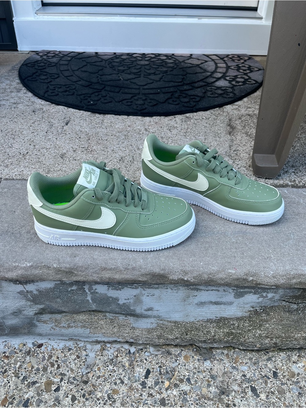 Nike Air Force 1 Low in Sage Green and White